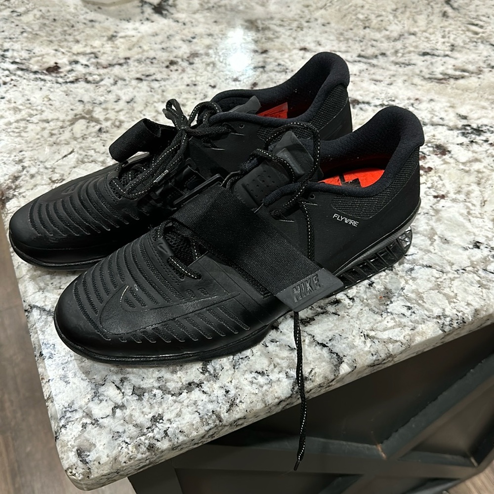 Men’s Nike weightlifting shoes , size 13 , Nike Flywire